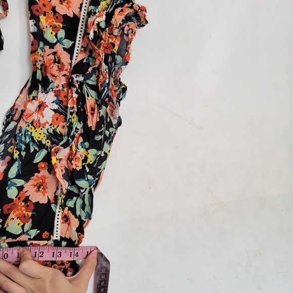 Lucky Brand Orange Floral Flutter Short Sleeve Plunge V Neck Romper Shorts Med - Picture 10 of 12